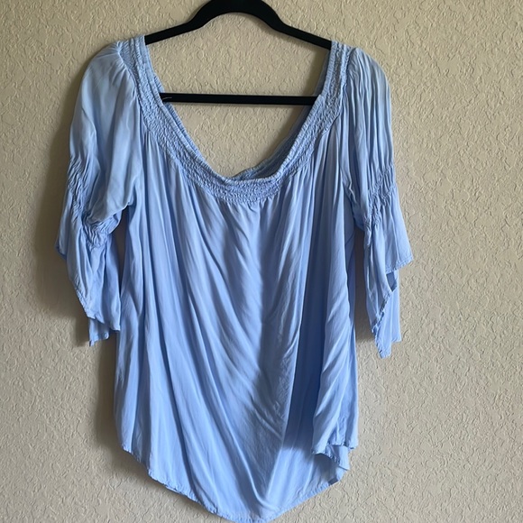 Express off the shoulder blouse - Picture 1 of 4